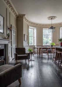 Luxury heritage Georgian living room design in Bath with bespoke furniture and curated interior styling.